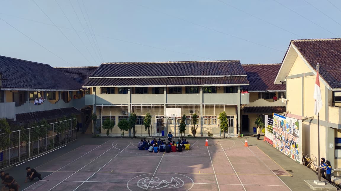 Lapangan Sekolah